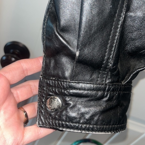 VINTAGE black leather lined Moto biker bomber jacket size XL Bermans - Picture 9 of 16